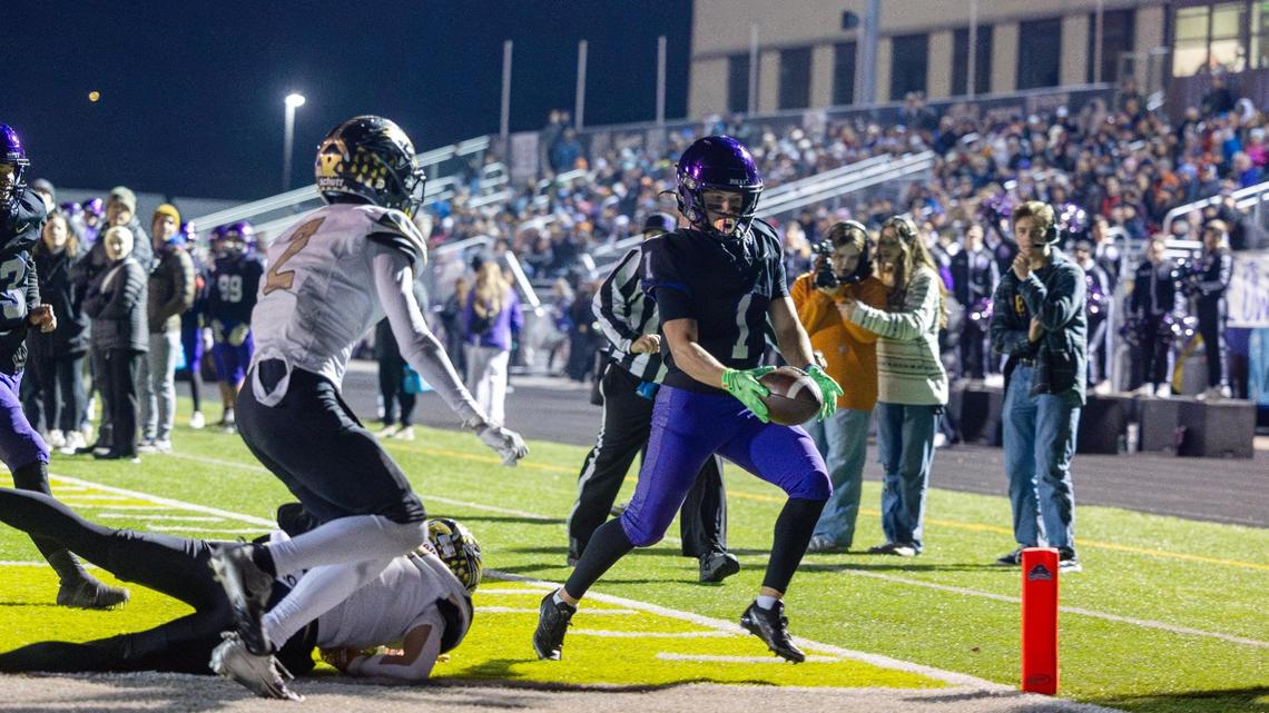 Rocky Mountain senior Jeff Thompson scores one of his three touchdowns Friday in a 35-7 win over Kuna in the 6A state quarterfinals.