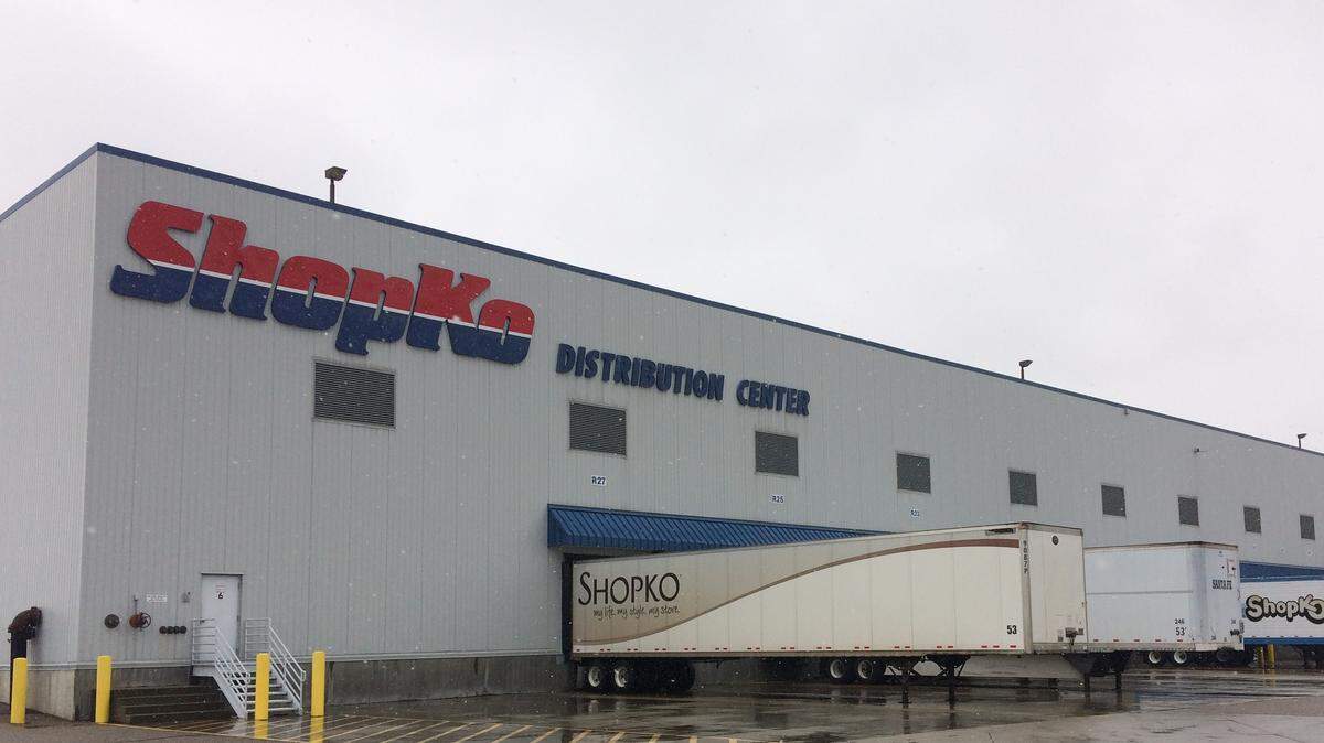 Chicago building materials manufacturer The Azek Co. plans to set up its factory at Shopko’s former regional distribution center at 1001 E. Gowen Road.