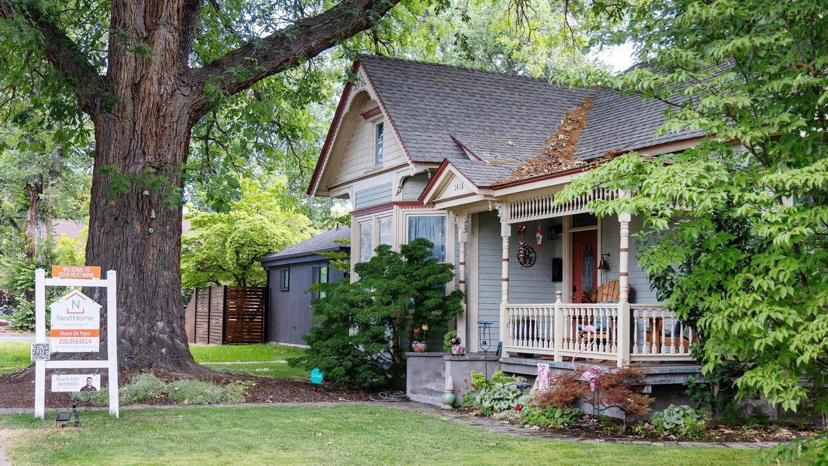 The house’s sale is now pending. 