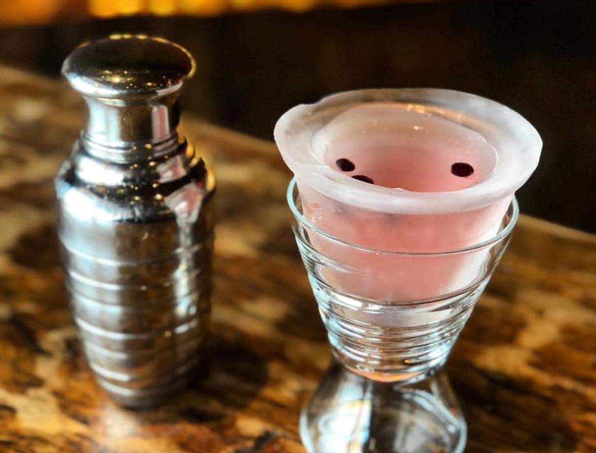 Barbacoa Grill is renowned for it’s cocktail menu and signature “icetinis.”