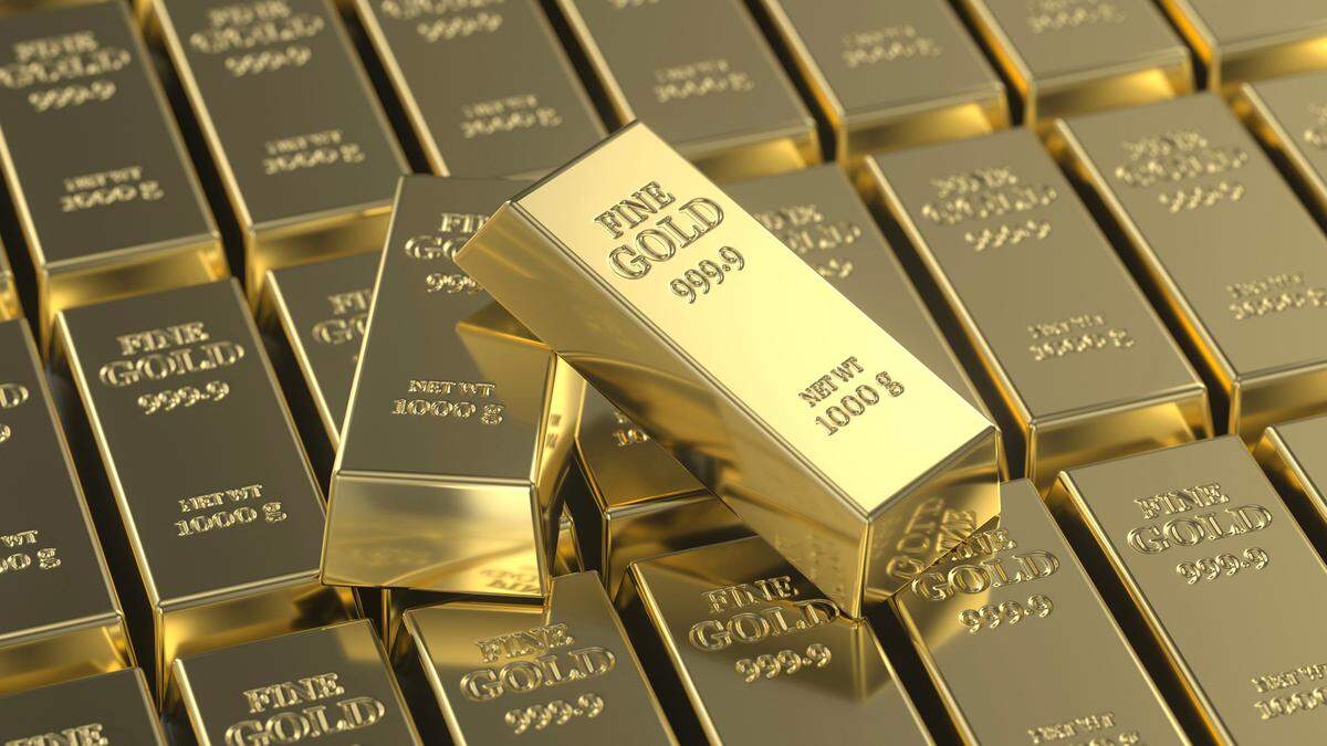 One-kilogram gold bars.