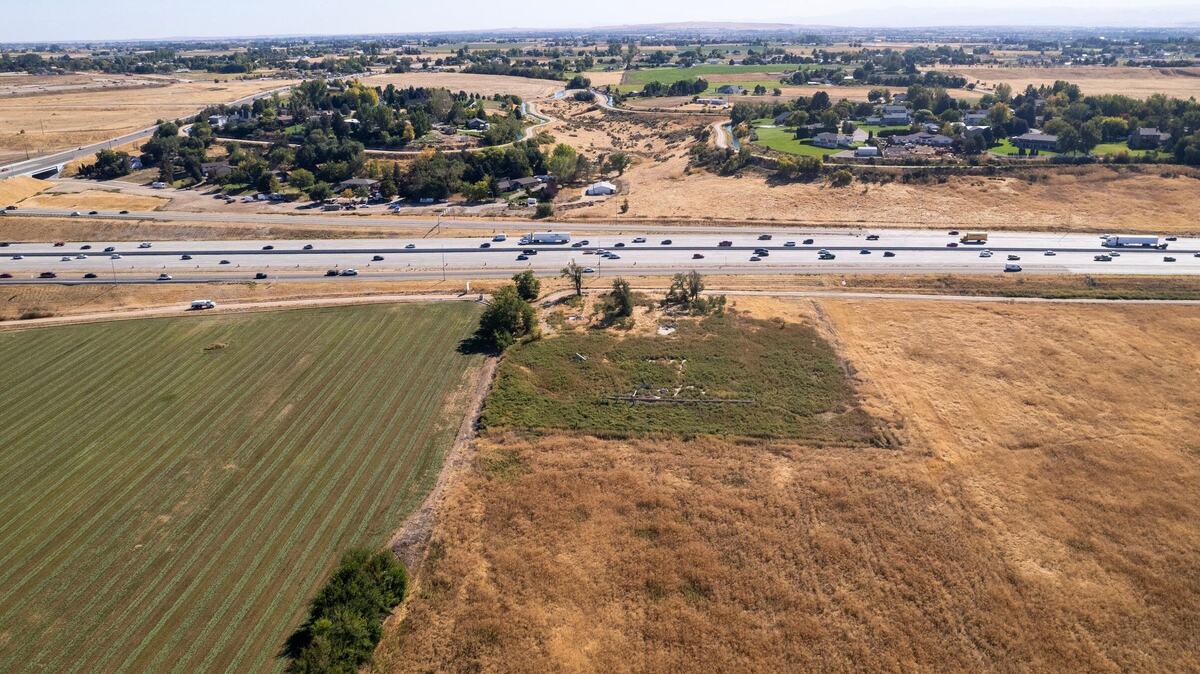 Target, In-N-Out & Life Time Anchor Massive I-84 Hub