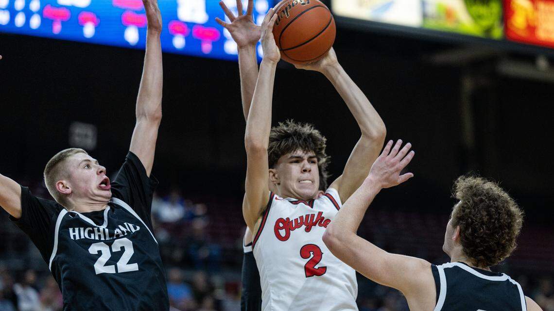 ‘He was cooking.’ Sophomore’s career night sends Owyhee back to state title game