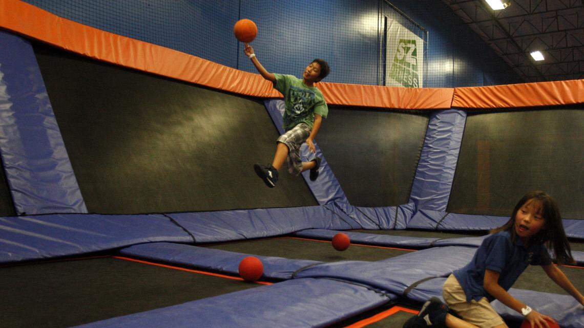 BIZ TRAMPOLINEPARKS-BIZPLUS 1 LA