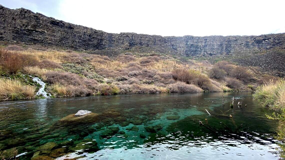 Hike into a canyon at this Idaho state park to see water as blue as the Caribbean Sea