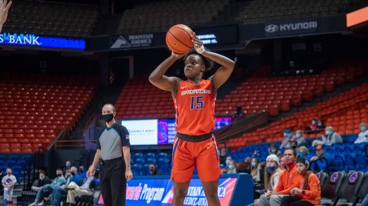 Fifth-year senior Dominique Leonidas had 22 points, four assists and three steals in Boise State’s 71-47 win over Utah State in Mountain West play Sunday at ExtraMile Arena.