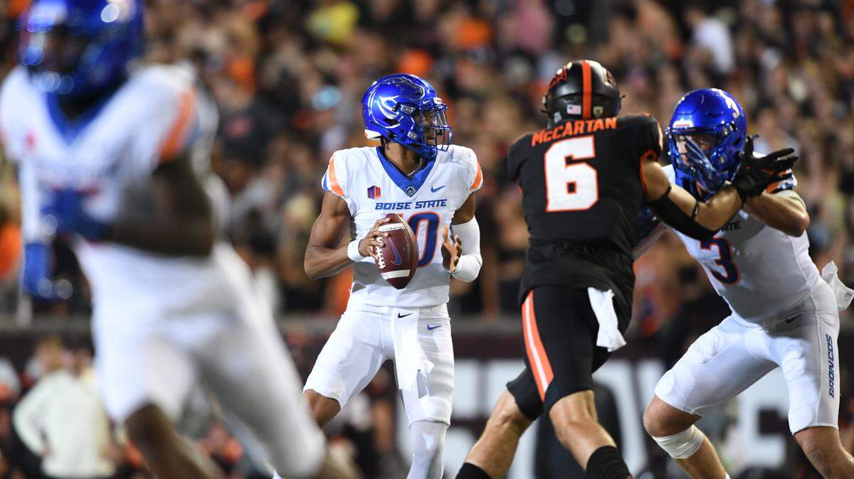 Boise State quarterback Taylen Green looks for a receiver in the first half of Boise State’s season-opening loss to Oregon State.