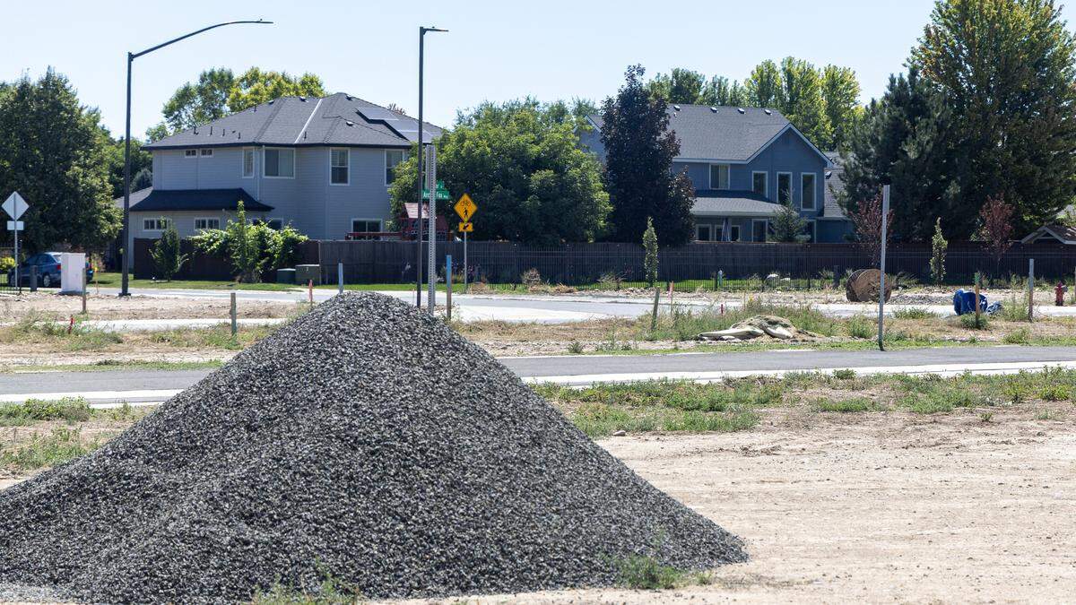 Construction for the Orchard Park Sagarra subdivision near the southeast corner of Chinden and Linder has been ongoing. Some neighbors with property adjacent to the development project have concerns about dust in the air.