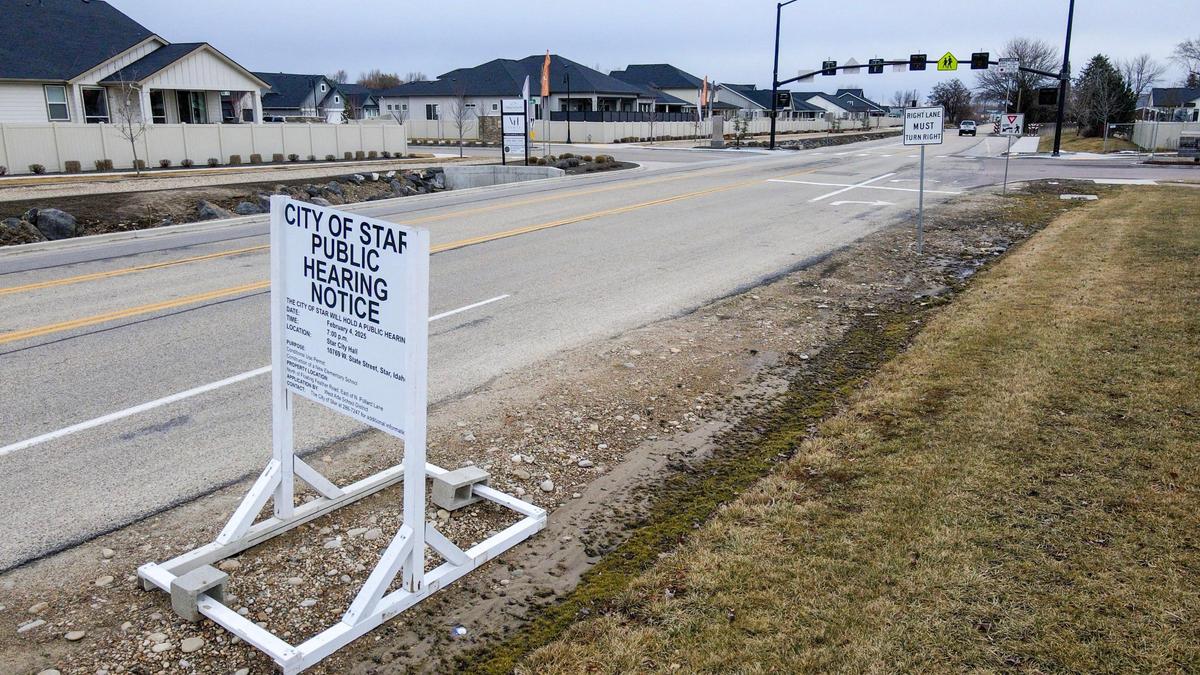 Some Star residents are not happy about a plan to build an elementary school near Star Middle School on North Pollard Lane.