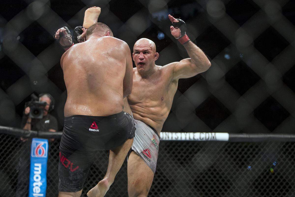 Junior Dos Santos kicks Blagoy Ivanov during their UFC main card heavyweight fight. Dos Santos won by unanimous decision.