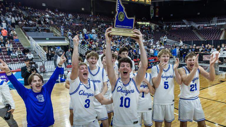 PHOTOS: Cole Valley wins the 4A boys basketball state championship