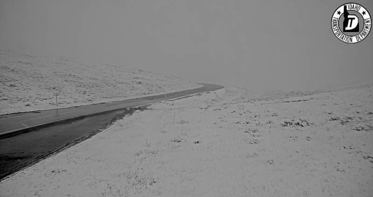 U.S. Route 93 near Willow Creek Summit saw unusually snowy weather.
