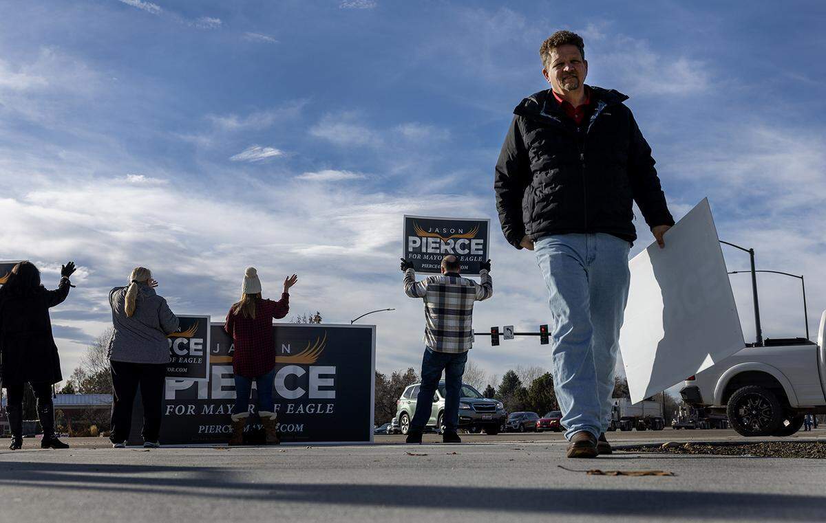 Mayor Jason Pierce rallies with his supporters on runoff-election night Dec. 5 in Eagle. Pierce lost to City Council President Brad Pike.