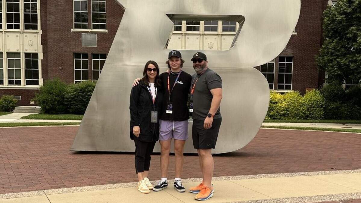 Boise State’s latest recruit, Corner Canyon edge rusher Roman Caywood, visited campus on June 10. He committed on Tuesday.