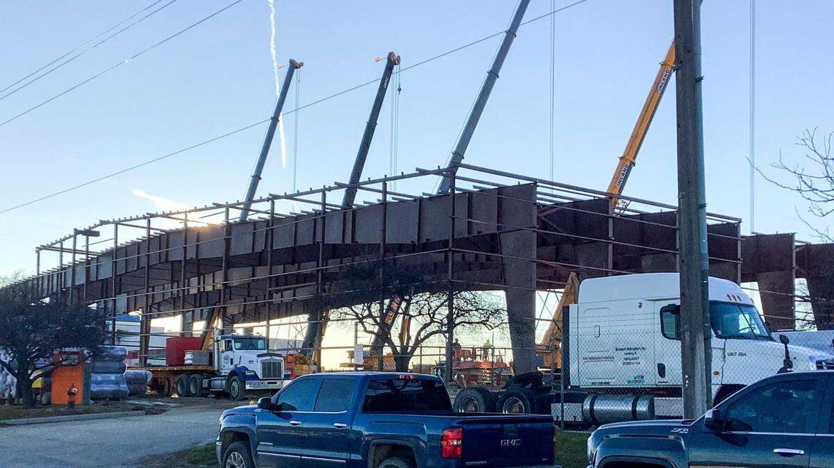 Was it wind? How a bridge’s failure may shed light on fatal Boise Airport hangar collapse