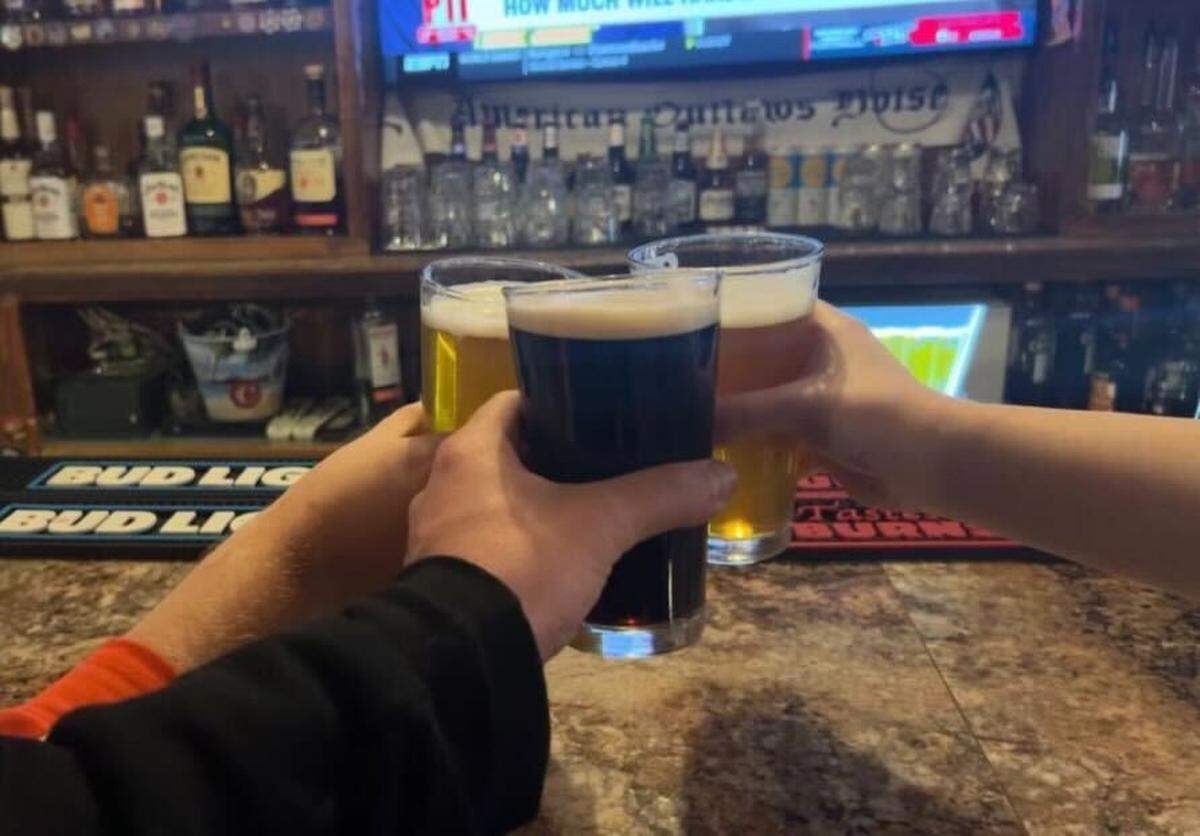 Party-goers will be able to enjoy an extra hour out on Saturday night as bars will remain open with the clocks falling back.
