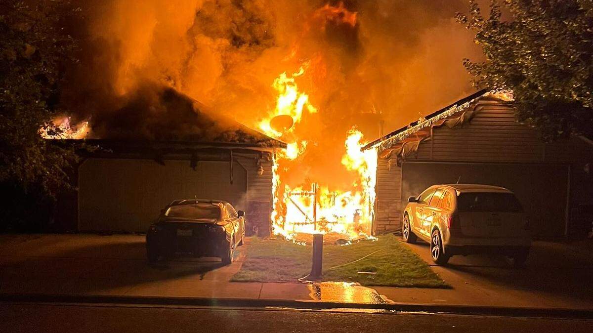 Boise and Meridian fire departments responded to a house fire early Saturday morning.