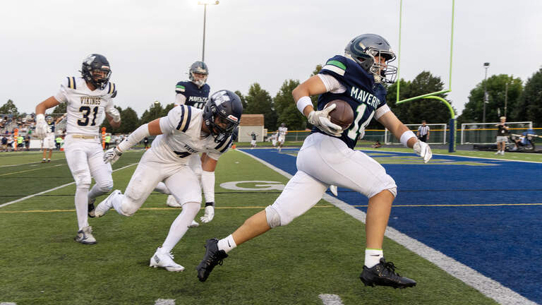 Prep football recap: Mtn View rolls. Rocky Mtn blanks Owyhee. Vallivue hangs on