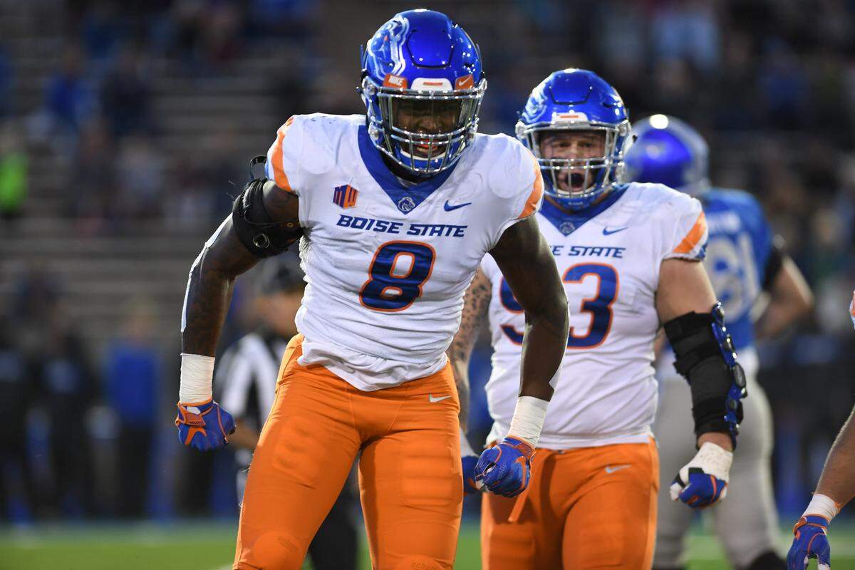 Boise State senior STUD end Jabril Frazier celebrates making a stop against Air Force.