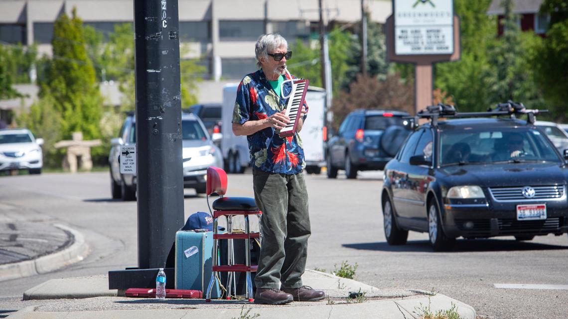 Have accordion and street corner, will play music: Boise man puts on impromptu concert