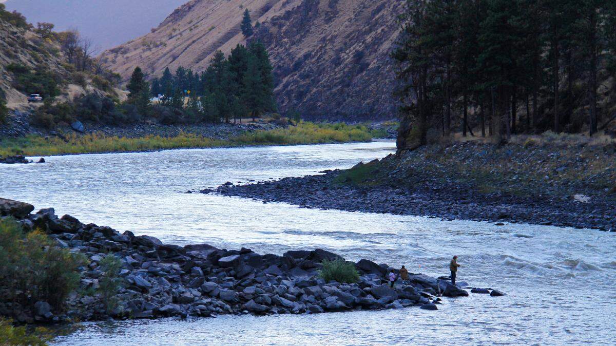 A woman’s body was found in the Salmon River near Riggins.