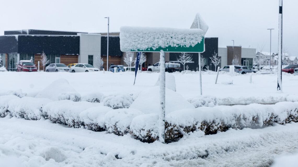 Boise-area school districts close Friday amid snowfall, hazardous road conditions