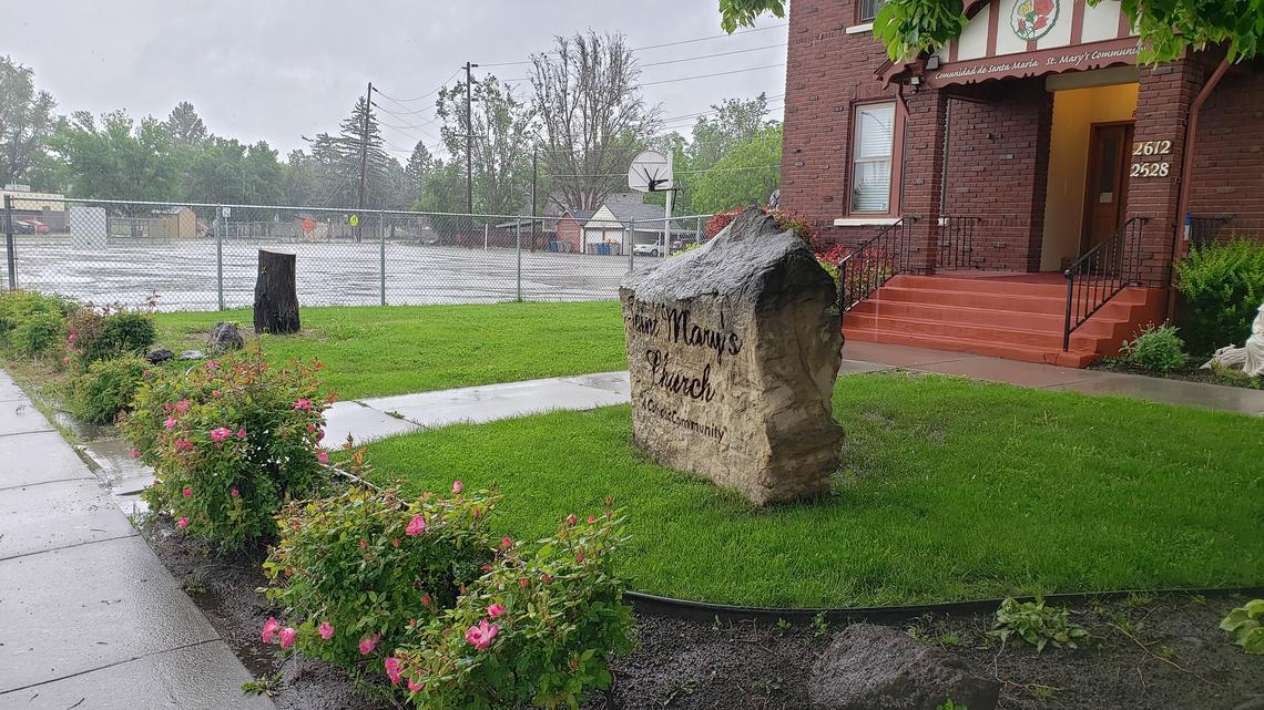 St. Mary’s Catholic School plans to repalce the old chain-link fence that encloses a parking lot and a children’s playground. It also wants to expand the playgound and make other improvements at 2620 State St.