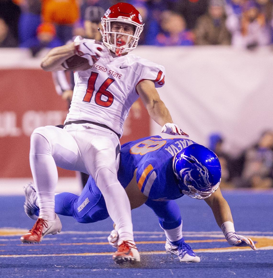 Boise State middle linebacker Tyson Maeva (58) tackles Fresno State tight end Jared Rice (16) during the Bulldogs’ 24-17 loss at Albertsons Stadium. Friday Nov. 9, 2018. The loss snapped the Bulldogs’ seven-game winning streak.