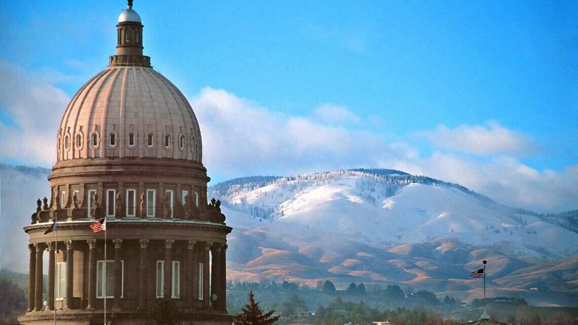 Idaho police ask Statehouse visitors to wear masks, follow decorum rules during 2021 session