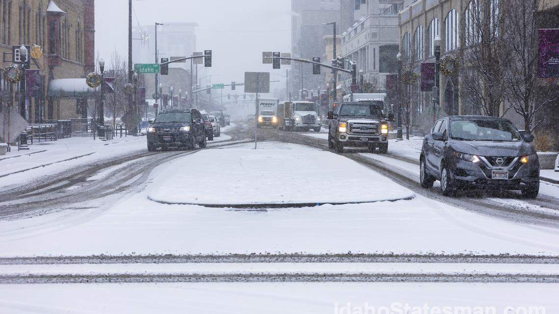 Snow falls in Boise on Wednesday, Dec. 29, 2021.