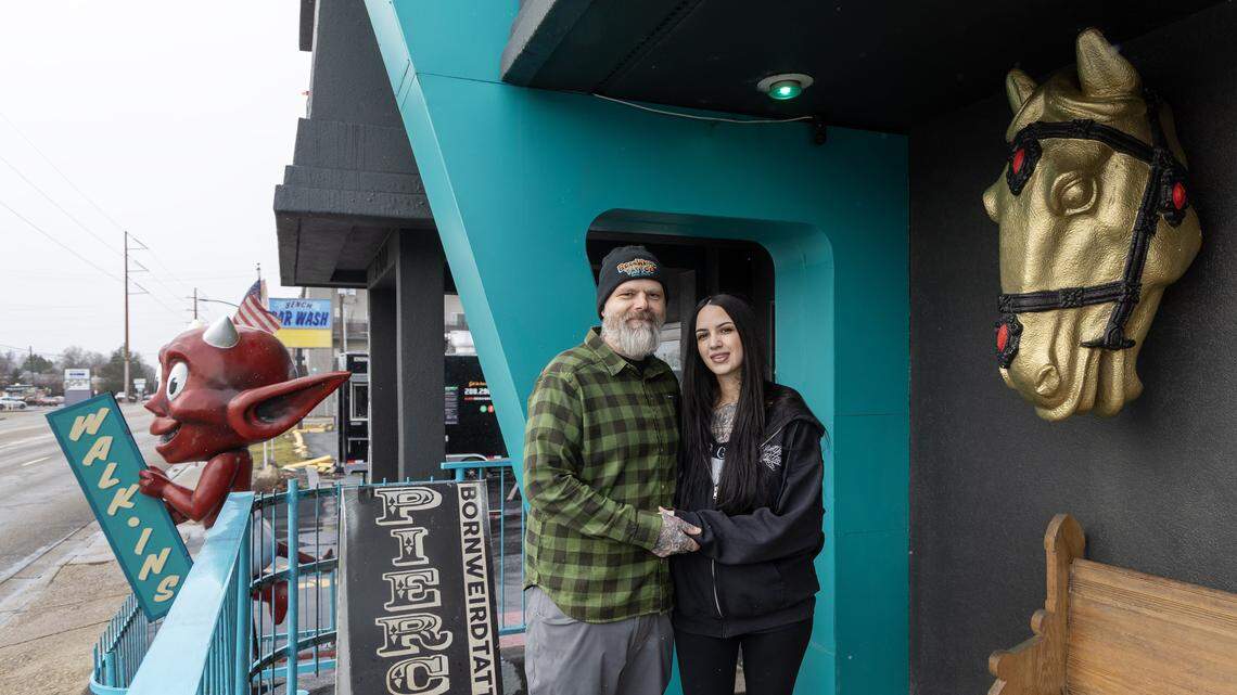 Popular Boise restaurant lives on as golden horse head finds ‘weird’ new home