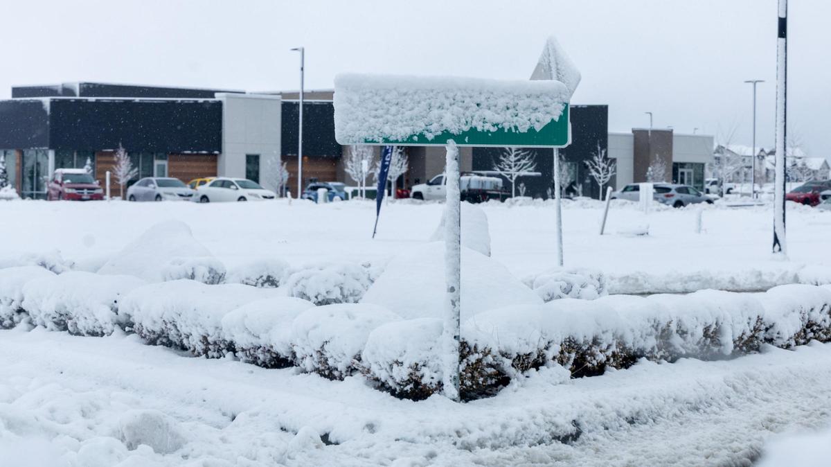Snow covers Locust Grove Road outside of the Pinnacle Branch library in Meridian during last week’s storm. More snow is on the way.