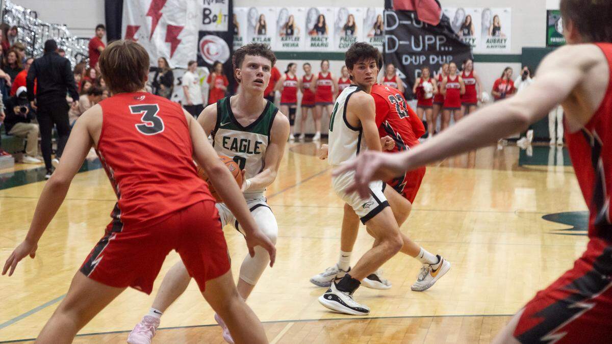 Eagle point guard Russell Gibson led the 5A classification with 5.8 assists per game last year.