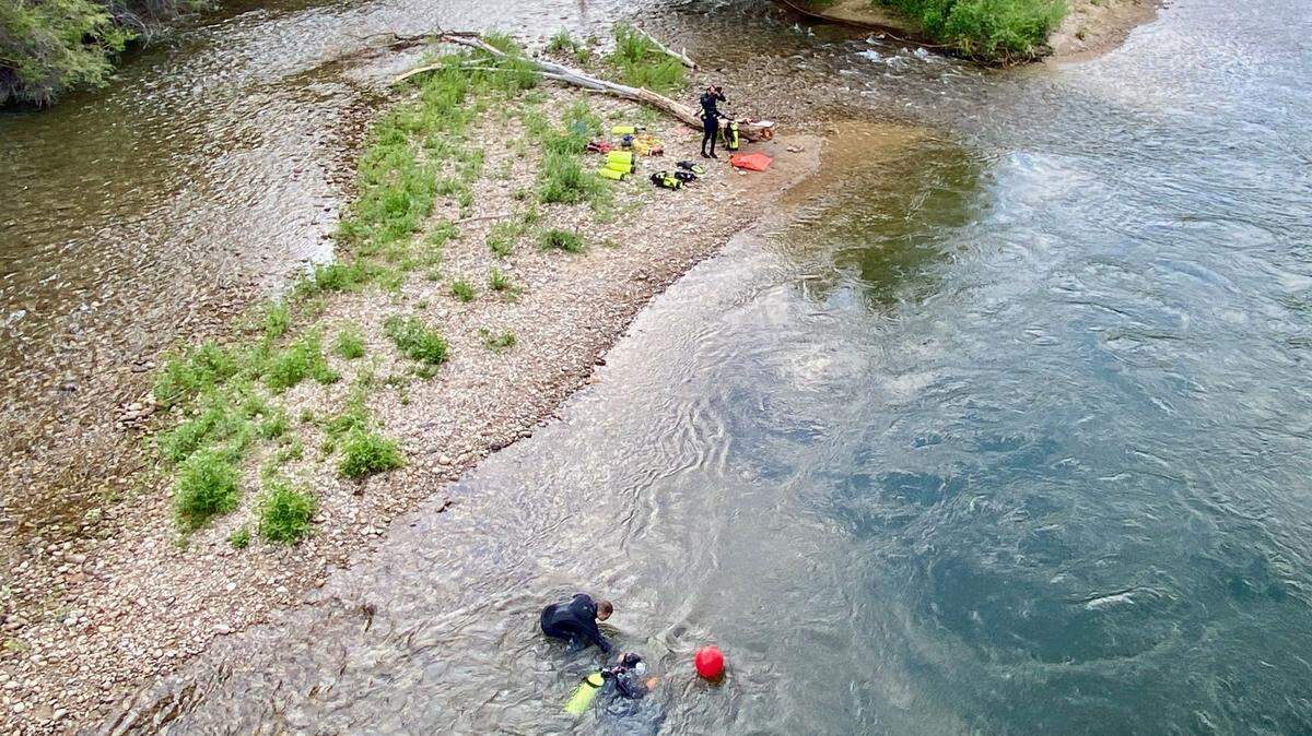 The Sheriff’s Office said there are no signs of any current threat to public safety after the discovery and removal of male human remains from the Boise River.
