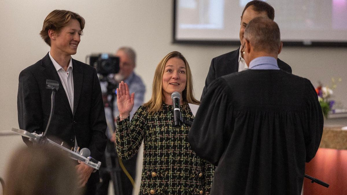 Boise Mayor Lauren McLean said she planned to “supercharge” her next term during her swearing-in speech on Tuesday.