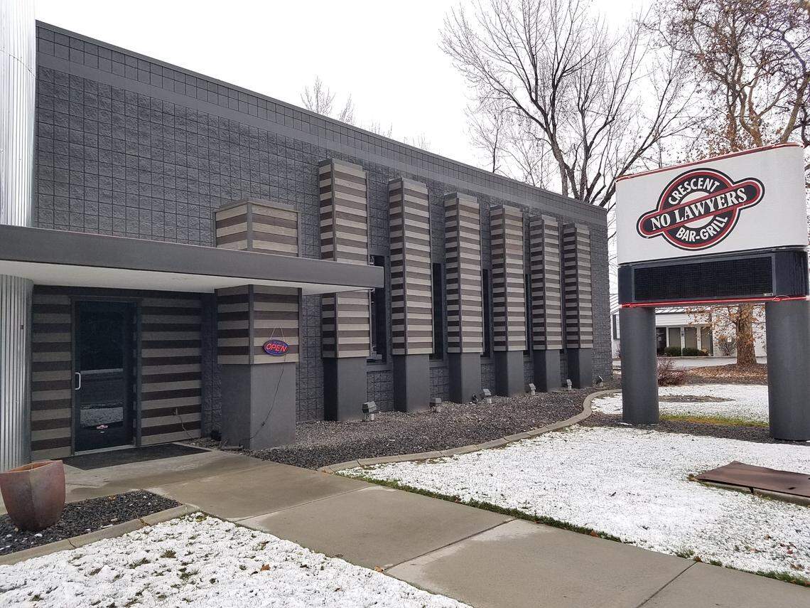 The new Crescent Public House is open. The old Crescent Bar pylon sign will be updated in early 2022.