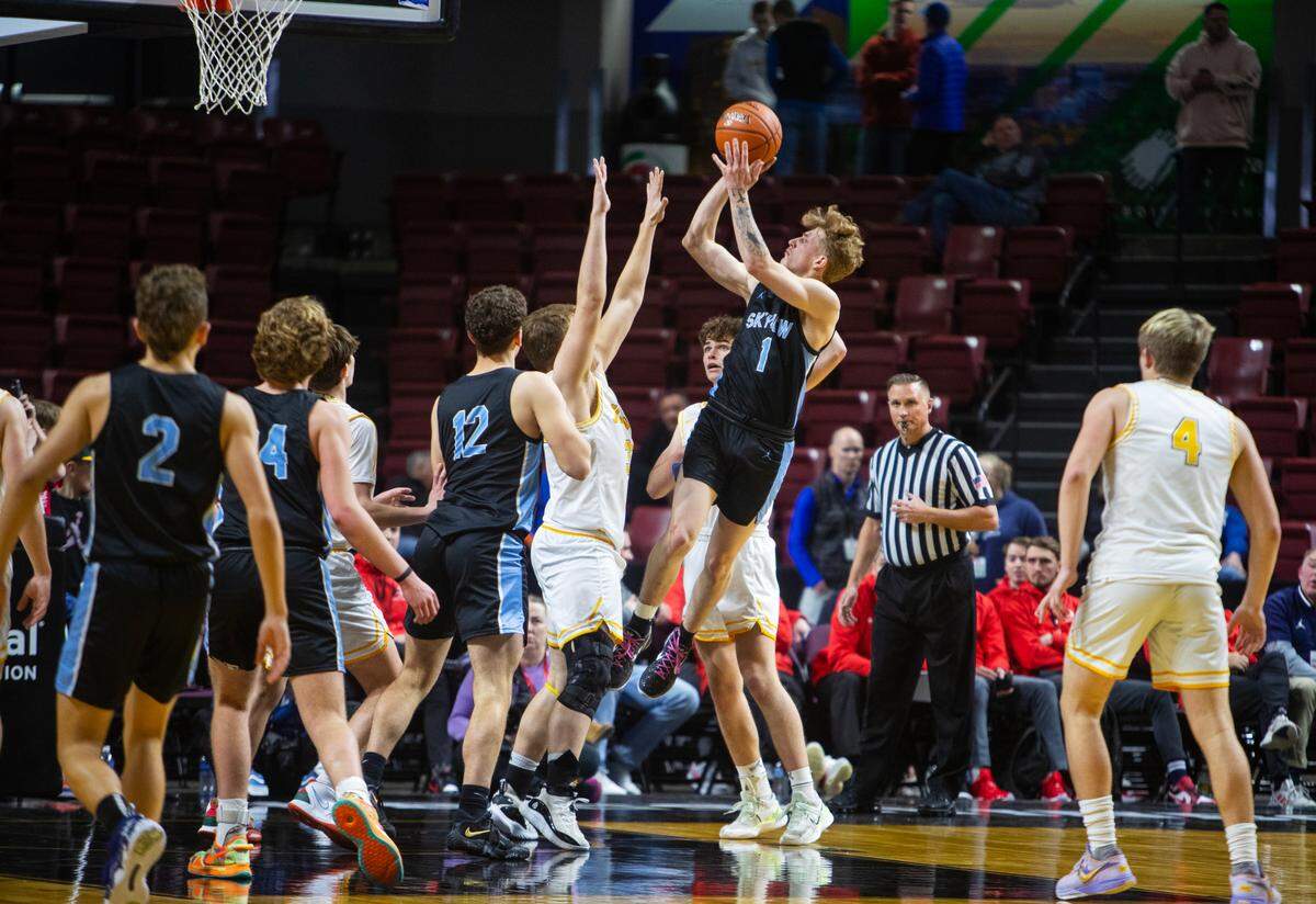 Skyview senior Eloy Chaparro has the Hawks back at the 4A state tournament.