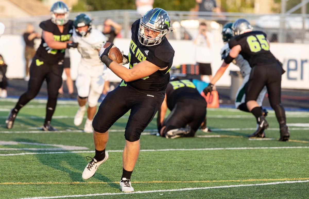 Mountain View tight end Mason Ashby makes a catch against Eagle on Sept. 17.