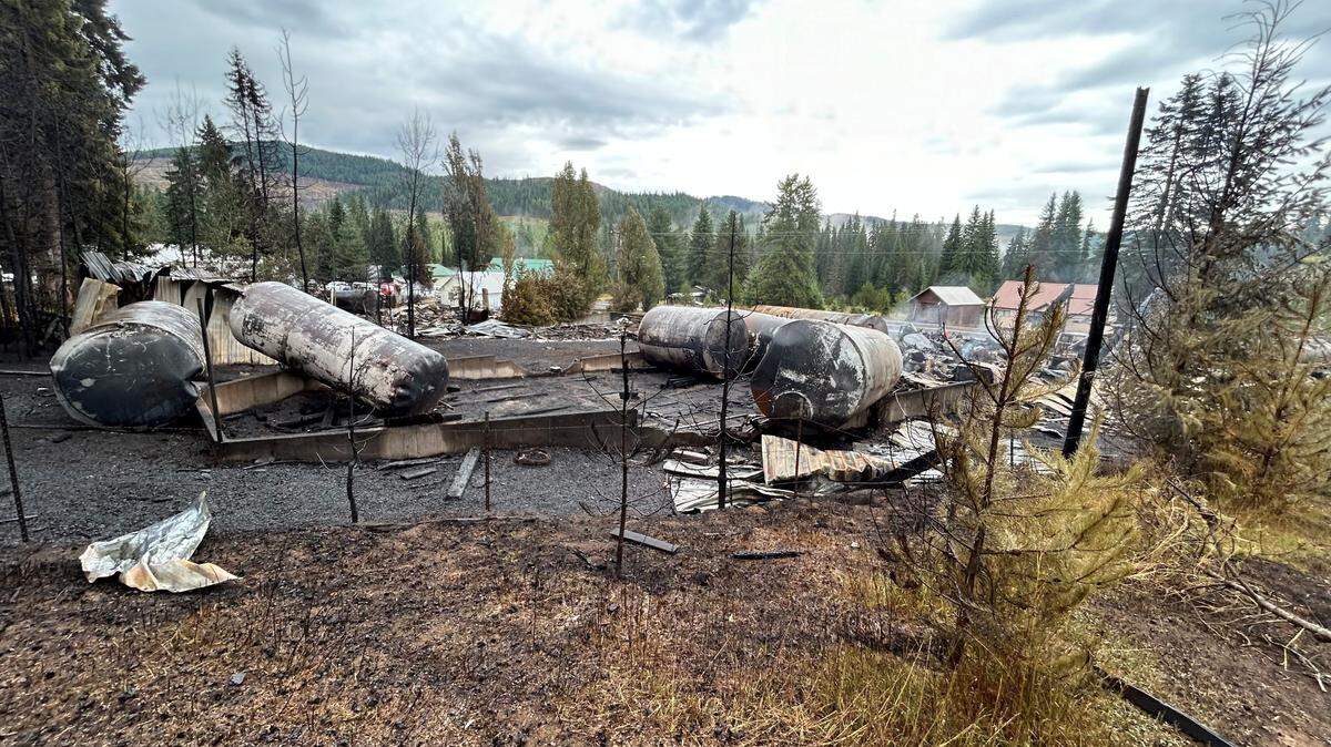 A gas station exploded in Cardiff, east of Lewiston.