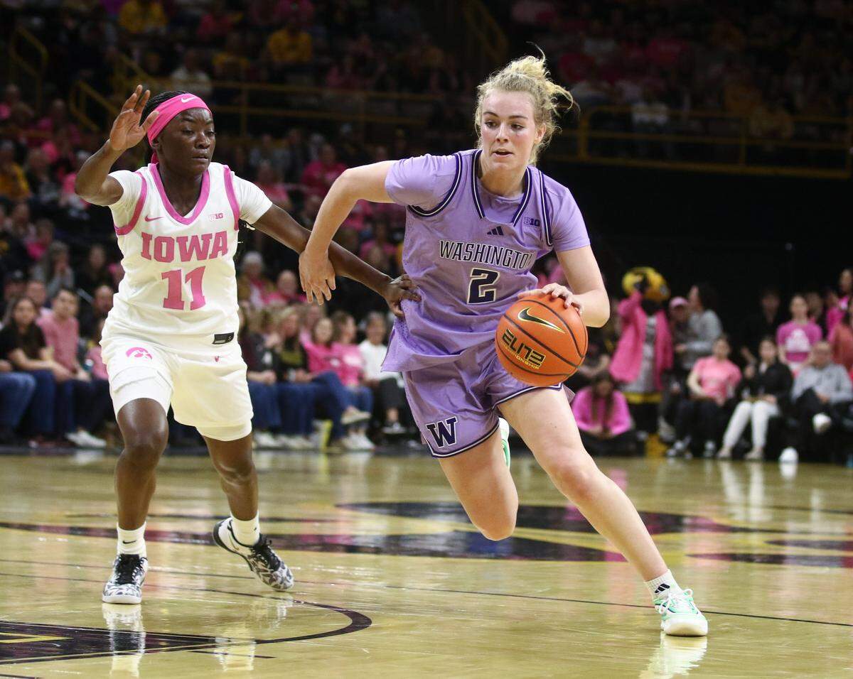 Washington’s Avery Howell, a Boise High graduate, scored 30 points in the Huskies’ NCAA Tournament opener. She’s pictured playing against Iowa earlier this season.