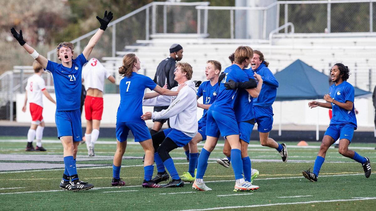 Timberline players celebrate last October after defeating Boise to win the 5A state title. The two teams will meet again for the championship this year.