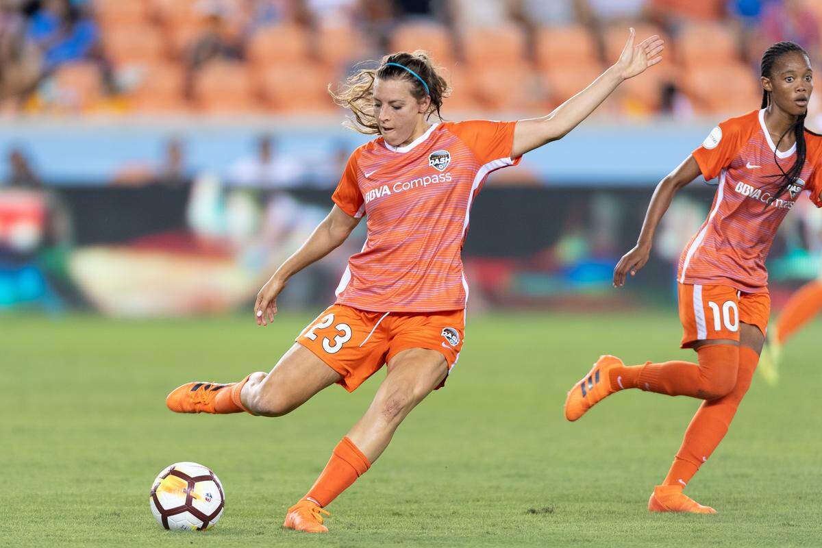 Centennial High grad Sofia Huerta will start her second season with the Houston Dash of the NWSL on Sunday.