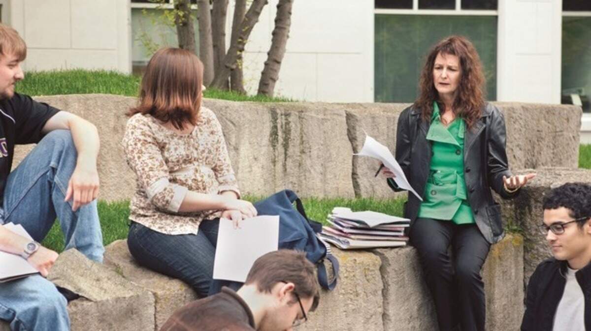 Diane Raptosh is known as an inspiring teacher who takes her C of I students out of the classroom to spark the writing process.