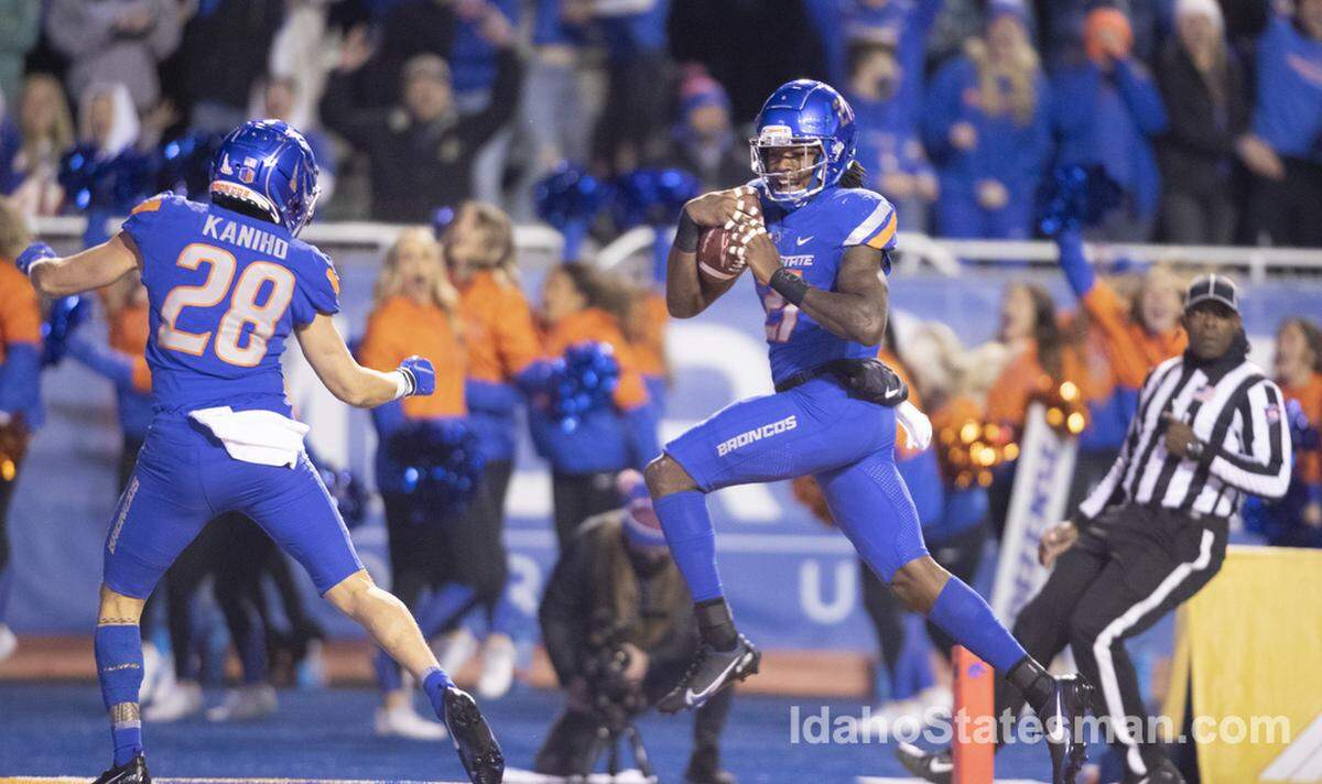 Boise State safety Tyreque Jones returns a blocked punt for a touchdown during the first half of the game at Albertsons Stadium. Boise State leads New Mexico 24-0 at the half Saturday November, 20, 2021.