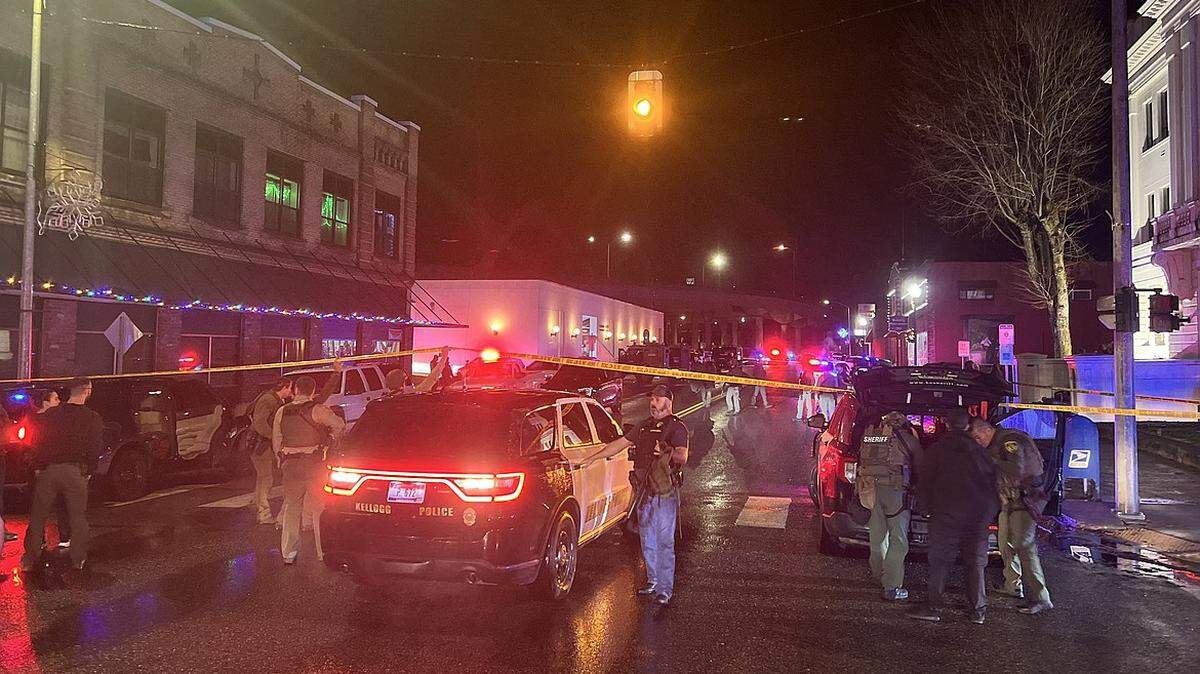 Numerous law enforcement agencies from throughout the region responded to Wallace, Idaho, after a gunman opened fire inside the Shoshone County Sheriff’s Office on Friday. 