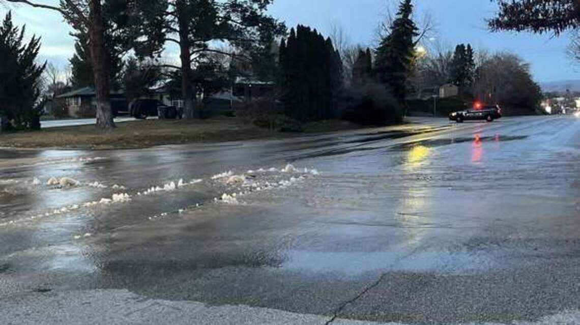 Boise Bench water line break causes closure on Orchard Street