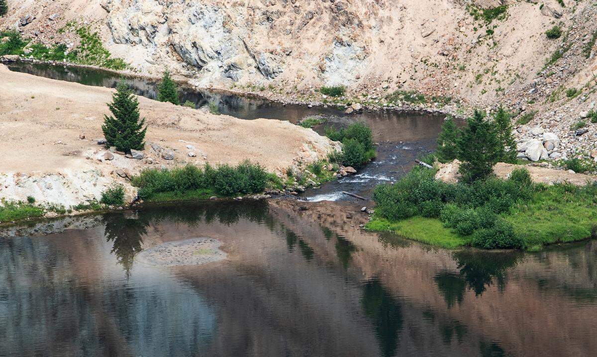 Perpetua Resources, the mining company behind the federally approved Stibnite Gold Project near Yellow Pine, promises to clean up and restore traditional salmon spawning habitat at the completion of its gold and antimony mine after an estimated 20 years of operations.