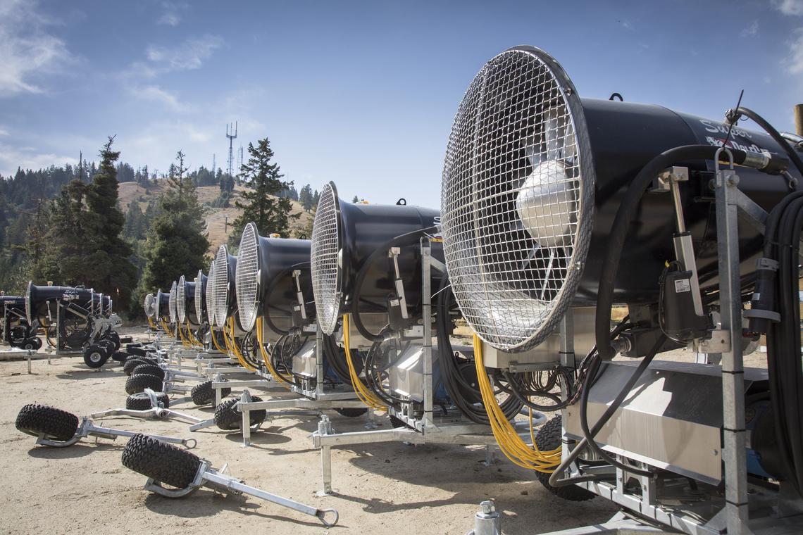 A fleet of 24 mobile snowmaking guns at Bogus Basin have the capability of putting top-to-bottom snow from the Deer Point (Upper Ridge and Lower Ridge runs), Morning Star (Silver Queen and Lulu runs) and Coach (Coach’s Corner run) chairlifts to assure a mid-December opening.