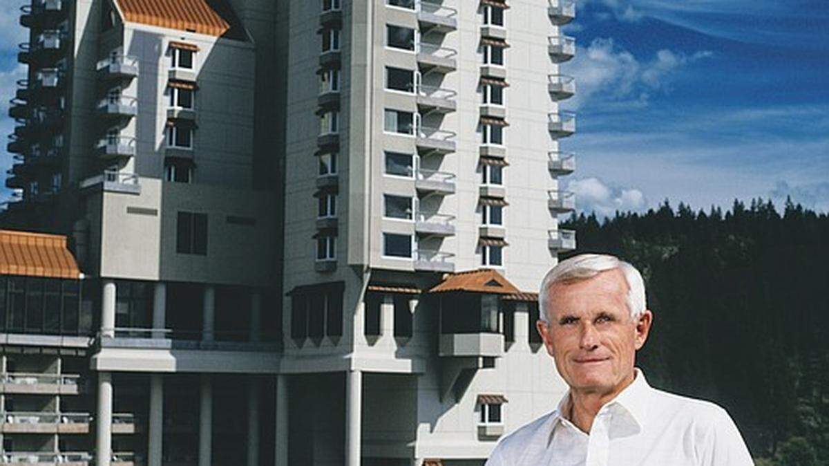 Duane B. Hagadone, a Coeur d’Alene, Idaho, icon of publishing, real estate and hospitality, died Saturday, April 24, at his winter home in Palm Desert, California, at age 88. His projects included developing the Coeur d’Alene Resort on the shore of Lake Coeur d’Alene.