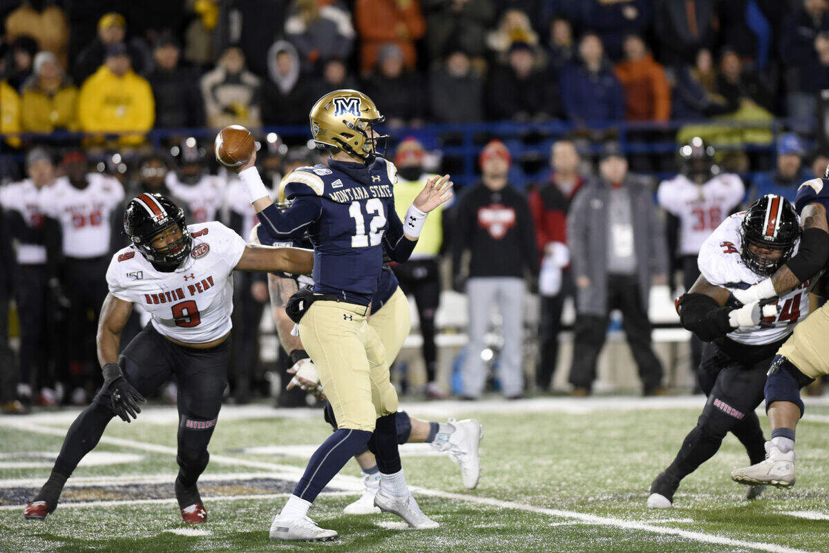 Montana State quarterback Tucker Rovig, a graduate of Mountain View High, throws a pass during the 2019 FCS quarterfinals against Austin Peay.